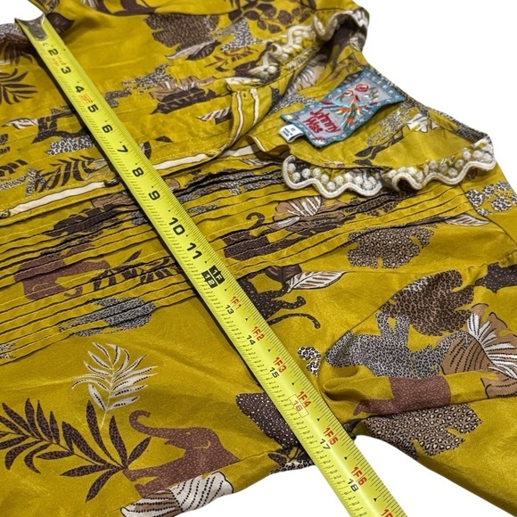 Johnny Was Taly Evette Safari Leopard Elephant Lightweight Silk Blouse Size XS - Picture 5 of 6